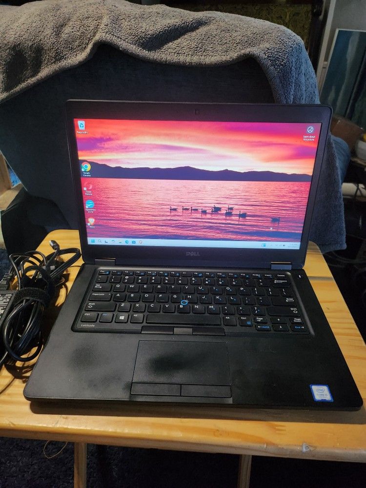 DELL 14" LAPTOP i5-7200- 8GB Ram 128GB SSD HD,Windows 11