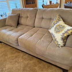 Free American signature sofa