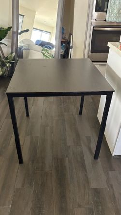 Wooden Square Table – Great Condition