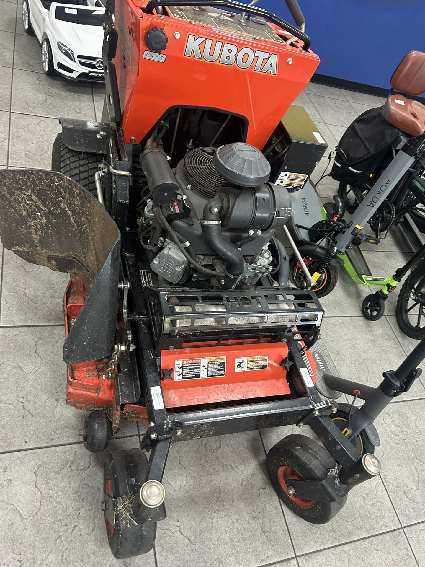 Riding Mower With 131.9 Hours
