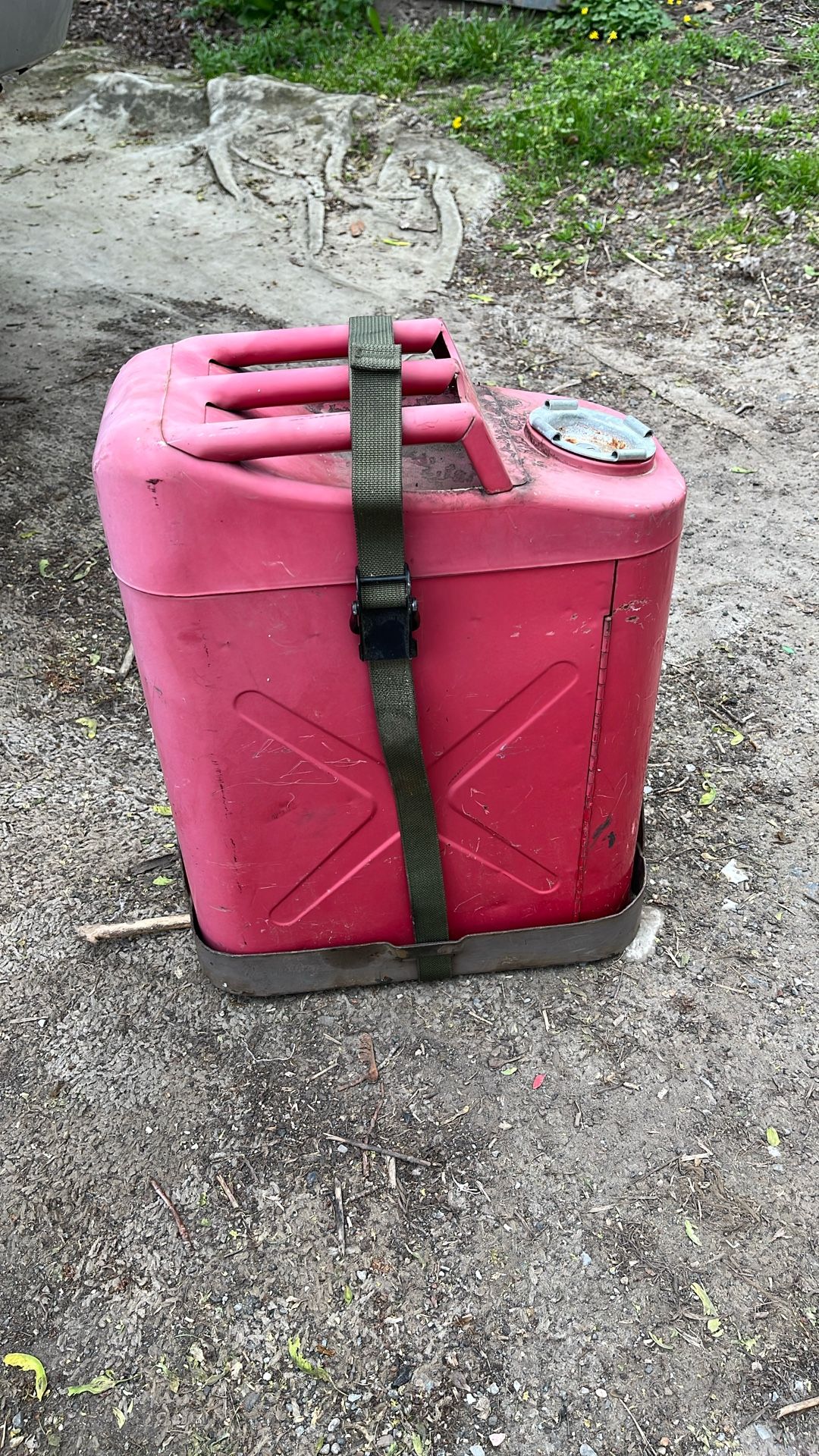 Rampage Gas Can Tool Box