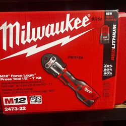 Milwaukee M12 Force Logic Press Tool 1/2” - 1” Kit