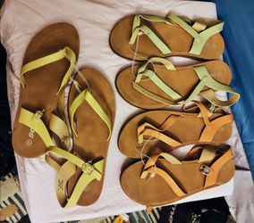 Sandles