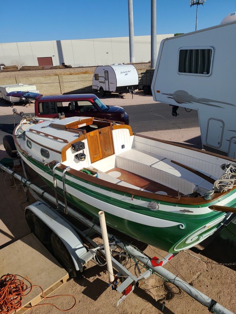 Rare Pearson Packet Sailboat 18.5 Feet