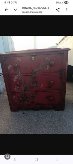 Dresser