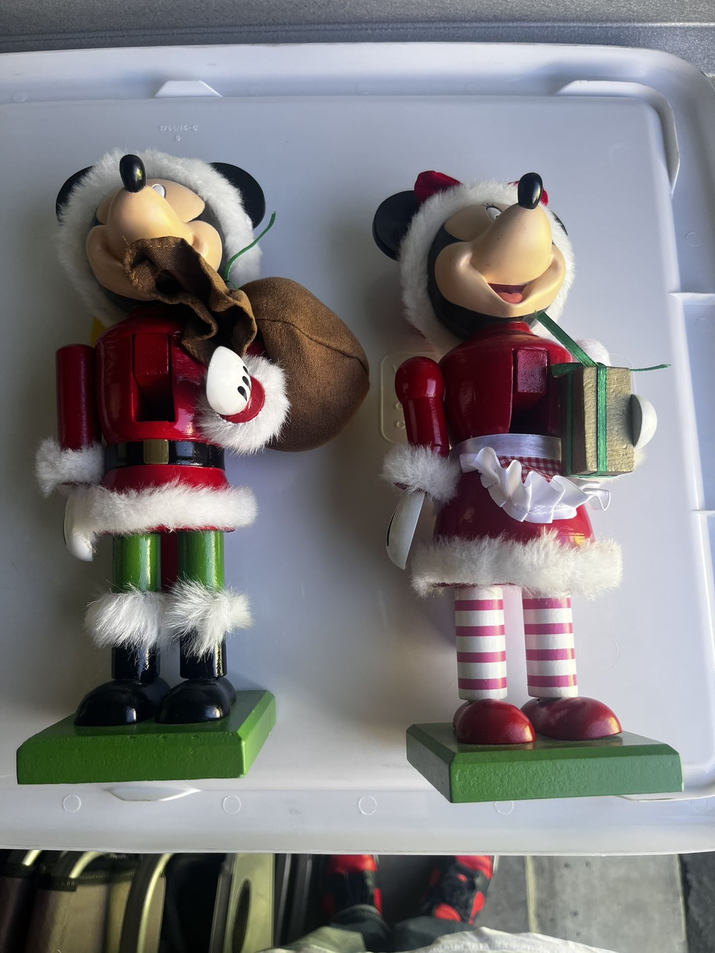 Micky And Minnie Mouse Nut Crackers