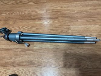 1950’s vintage star d conquest tripod