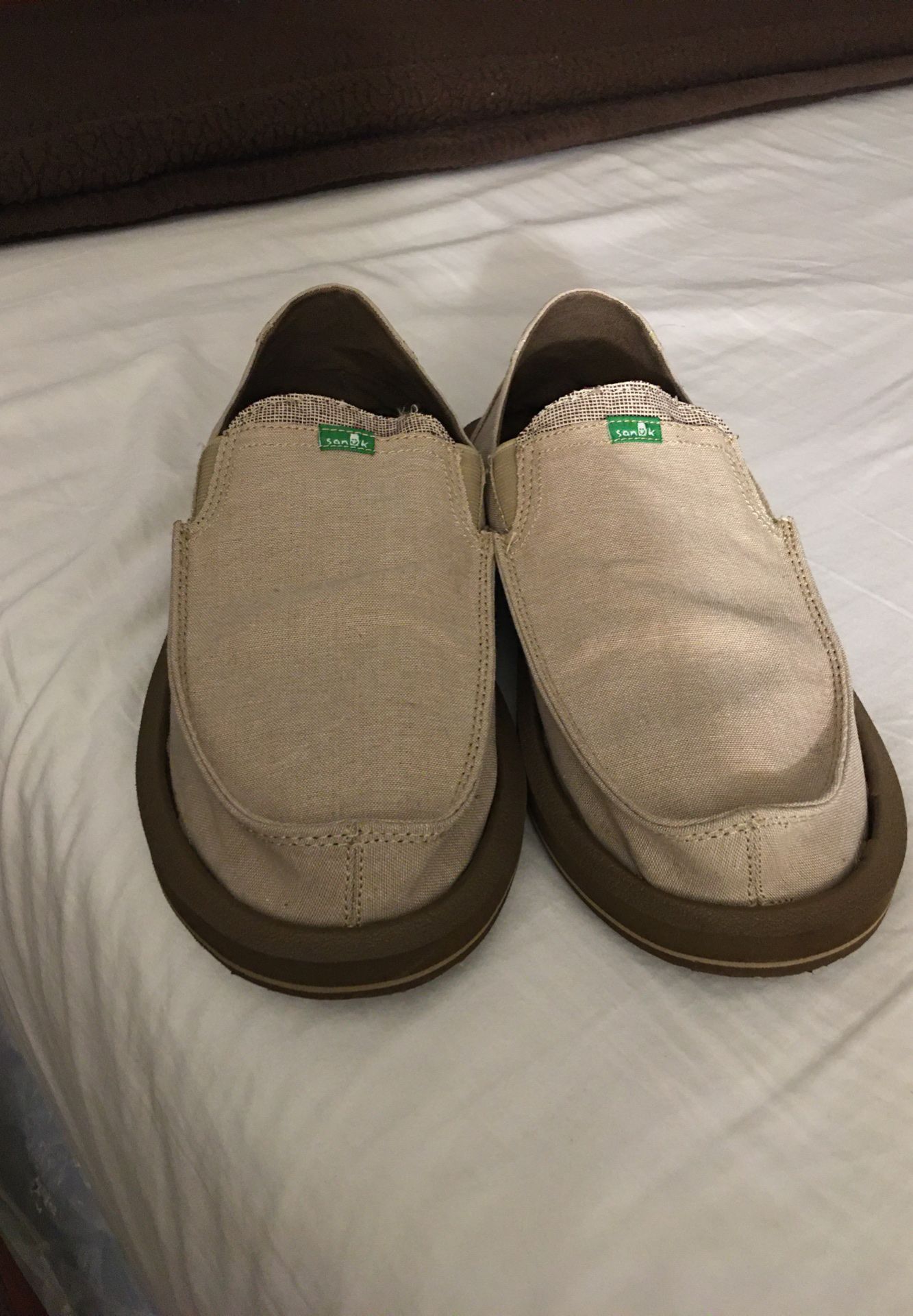 Men’s New Sanuk casual size 8