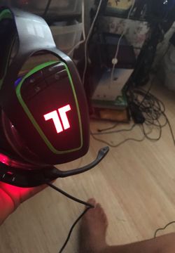 Ark 100 gaming headset