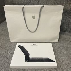 iPad Magic Keyboard Black