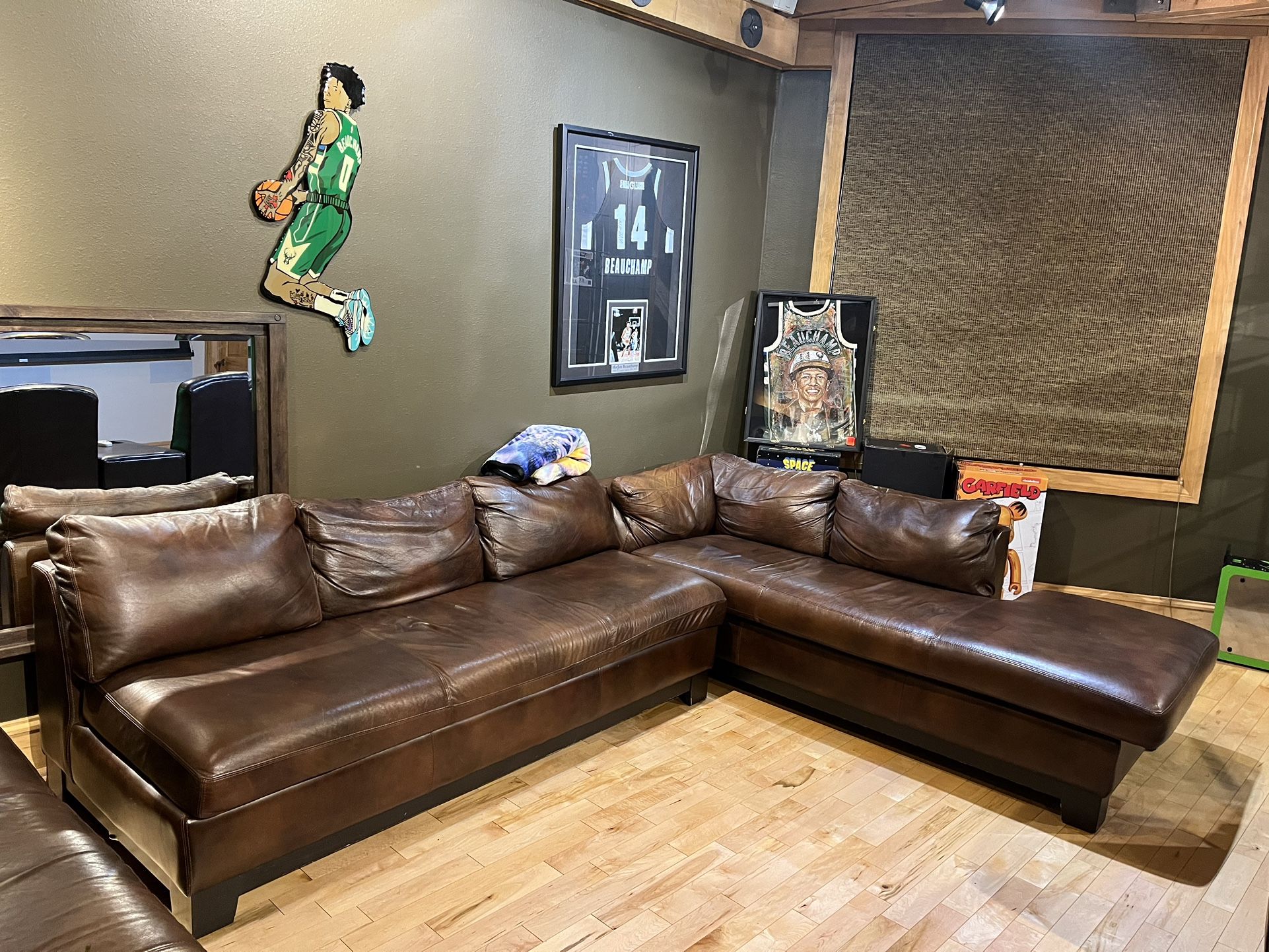 Castle Leather Soft Dark Brown - High Fashion - Sectional Couches
