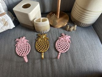 Pineapple Bathroom Decorations
