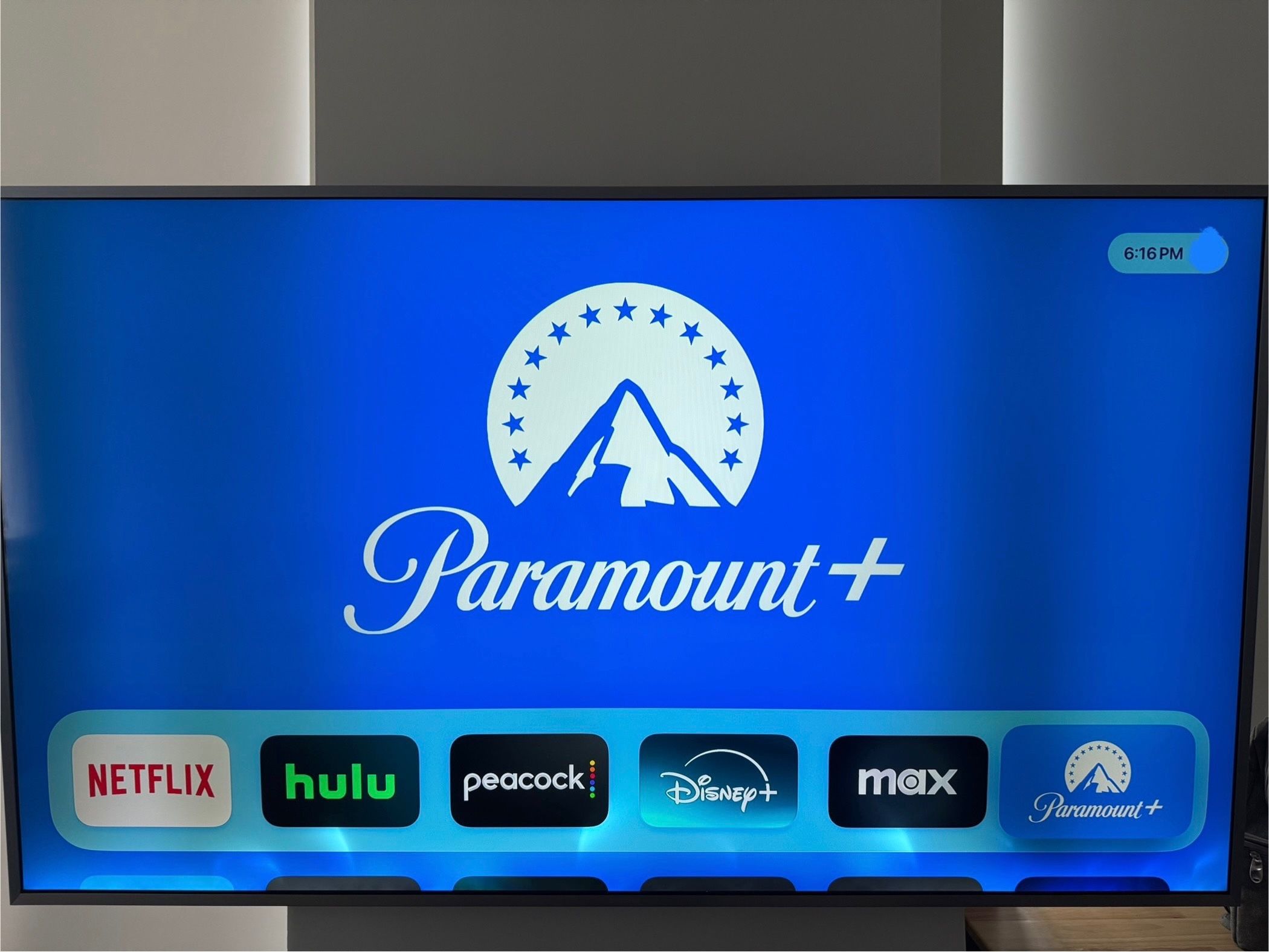 55” Samsung Smart TV MU7000 (2017)