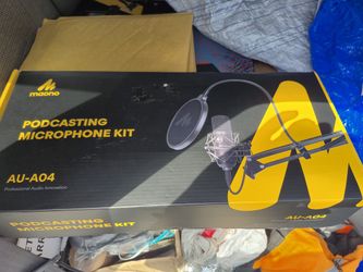 NEW! Maono Podcasting Microphone Kit