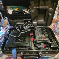Sony Handycam 8mm Working Set Includes Adapters And Cords