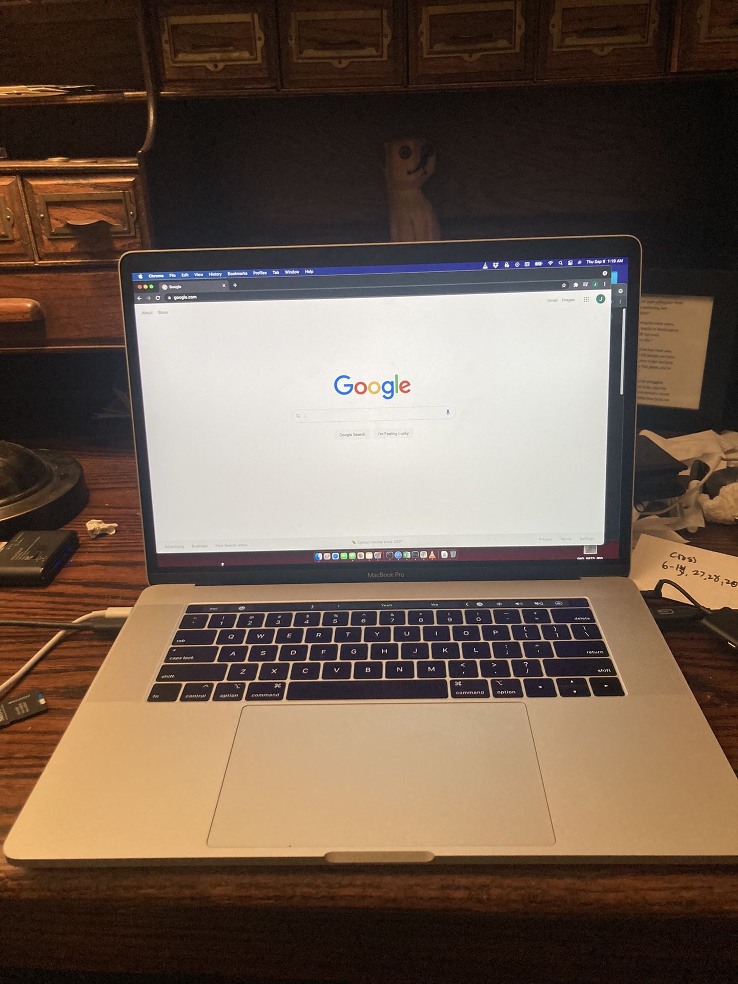 MacBook Pro 2019 15” inch 2.3ghz 8 Core i9 16gb RAM 500GB