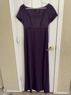 Women’s formal dress SZ 8