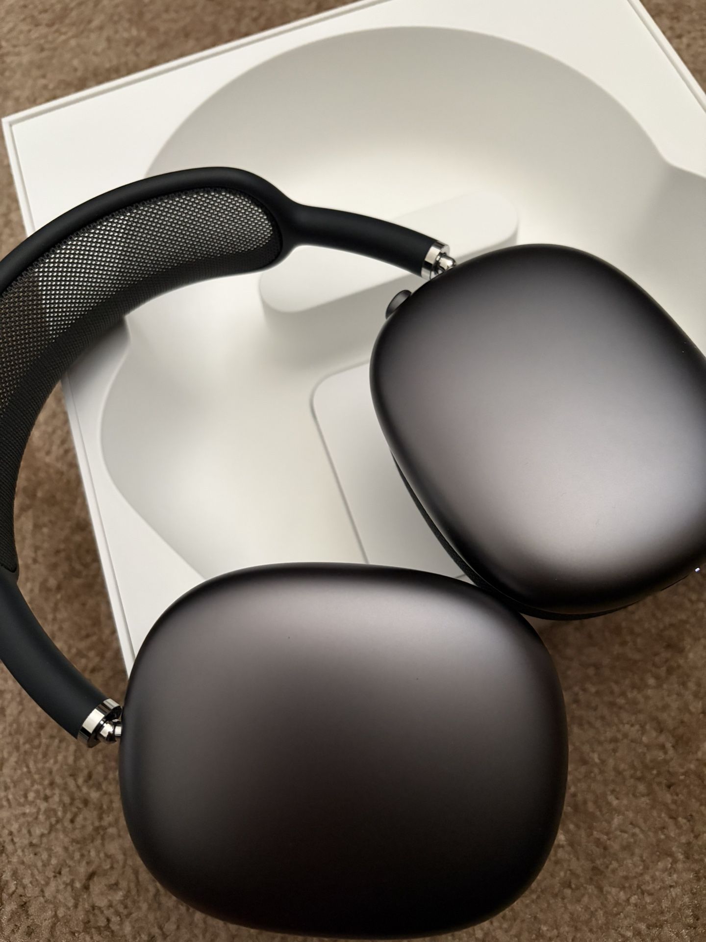 AirPods Max - Lightning