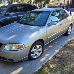 2004 Nissan sentra. ( please text dont call (contact info removed)