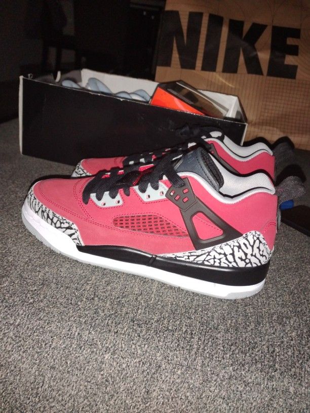 Jordan Spizzike ! Size 6.5y