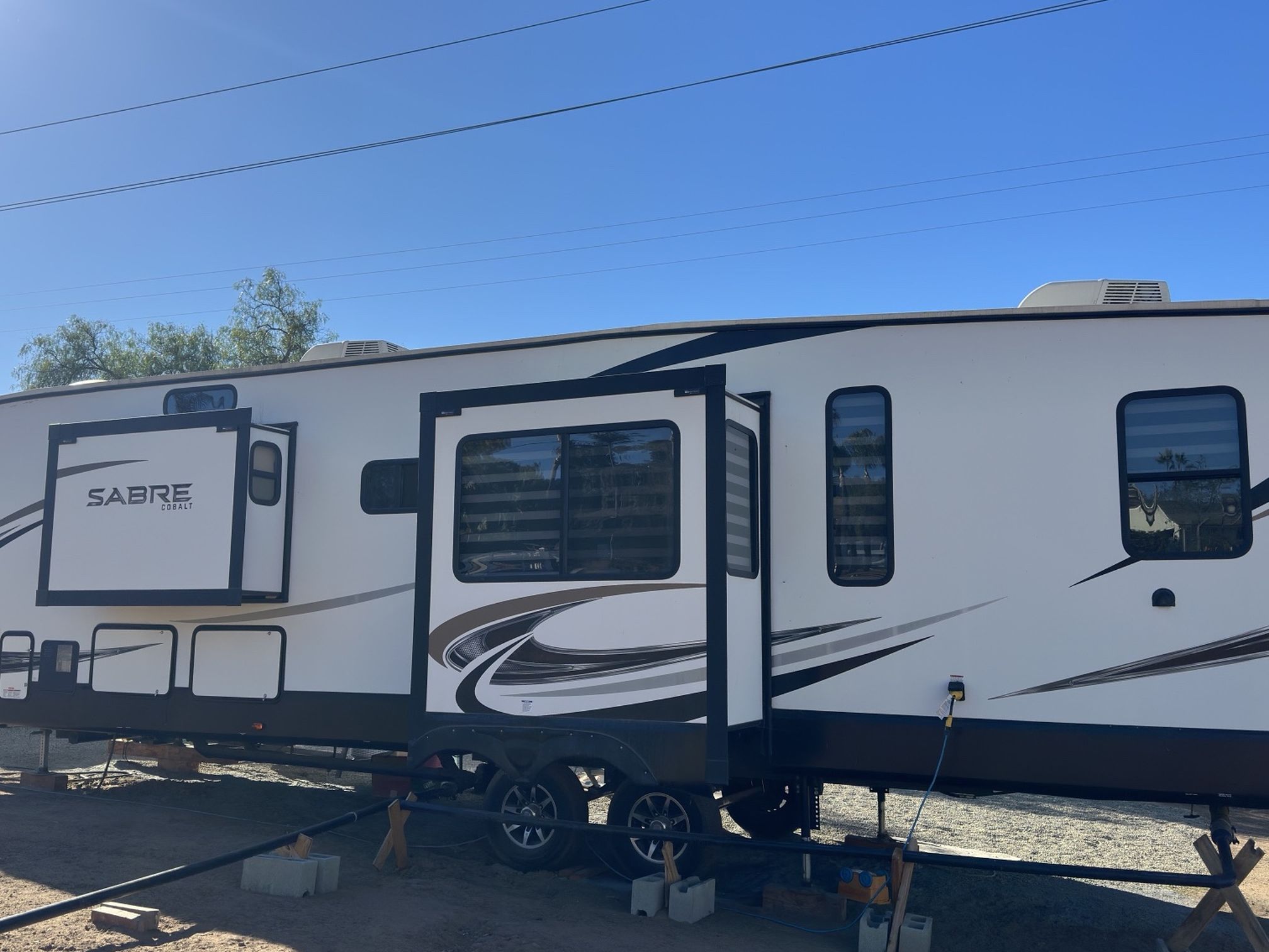 2021 Sabre 37FBT