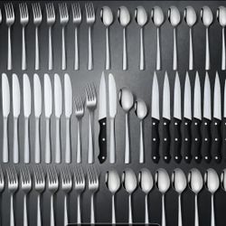 48 Piece Silverware And Knife Set
