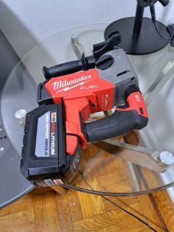 Milwaukee Hammer Drill