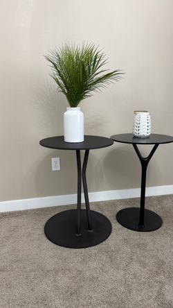 2 table For Sale