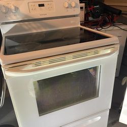 Frigidaire Range