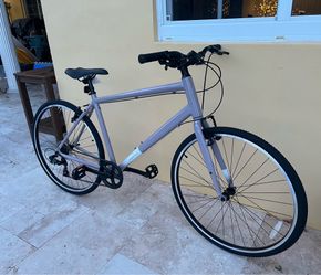 Batch Hybrid 700c Bike