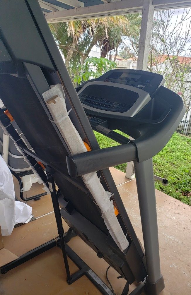 NORDICTRACK TREADMILL FLEX SELECT