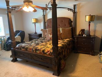 Cal-King Bedroom Set