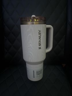 Brand New Wooden Grain Stanley Cup