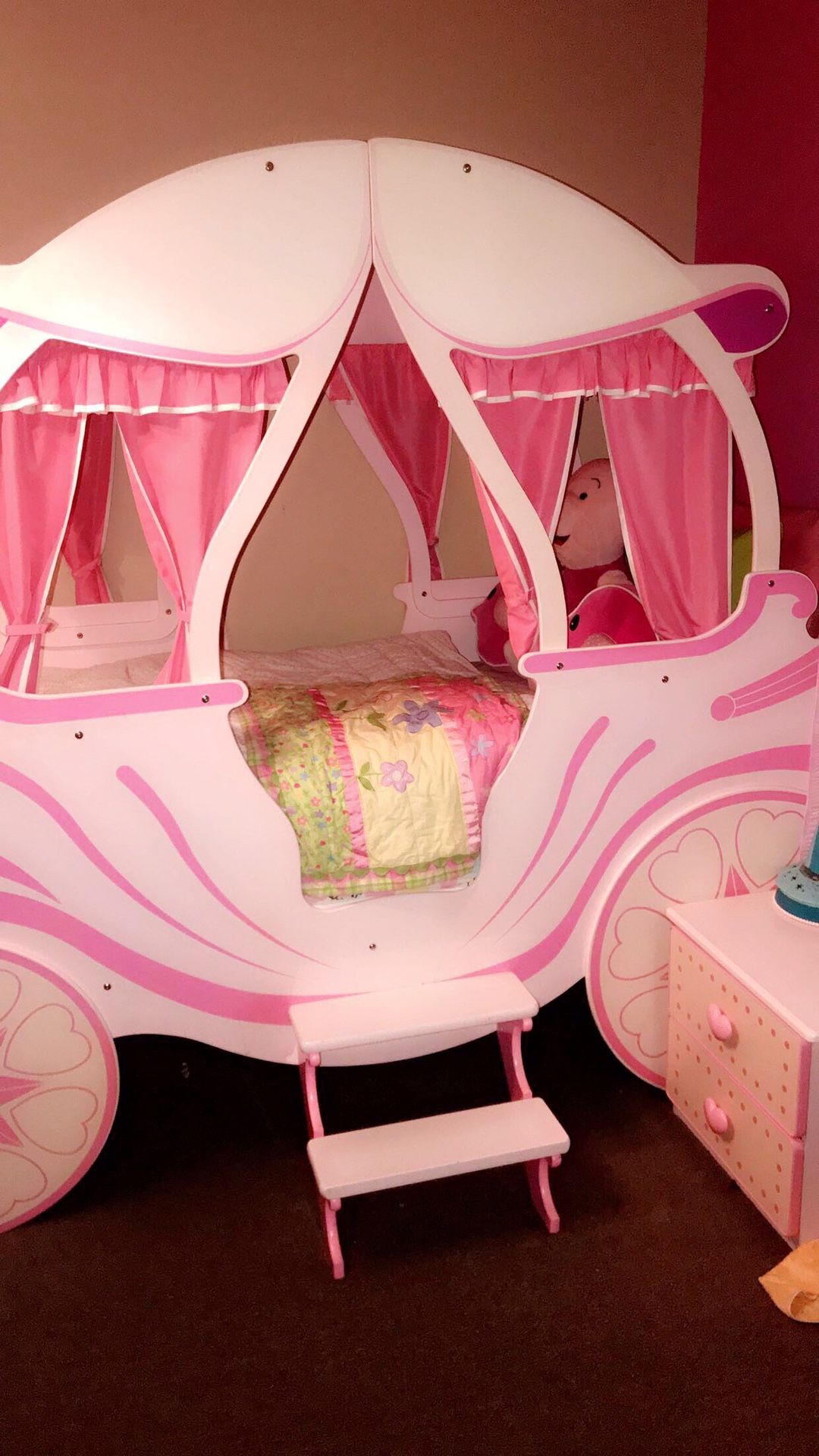 Princess twin bed