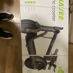 Navee Electric Scooter 