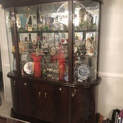 China Cabinet Good Condition 
