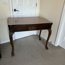 Antic Foldable Table