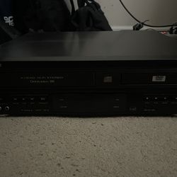 Panasonic VCR/DVD Combo
