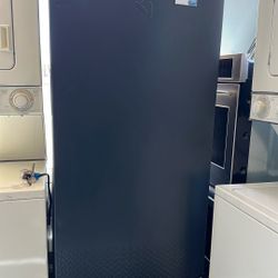 Gladiator Up Right Fridge