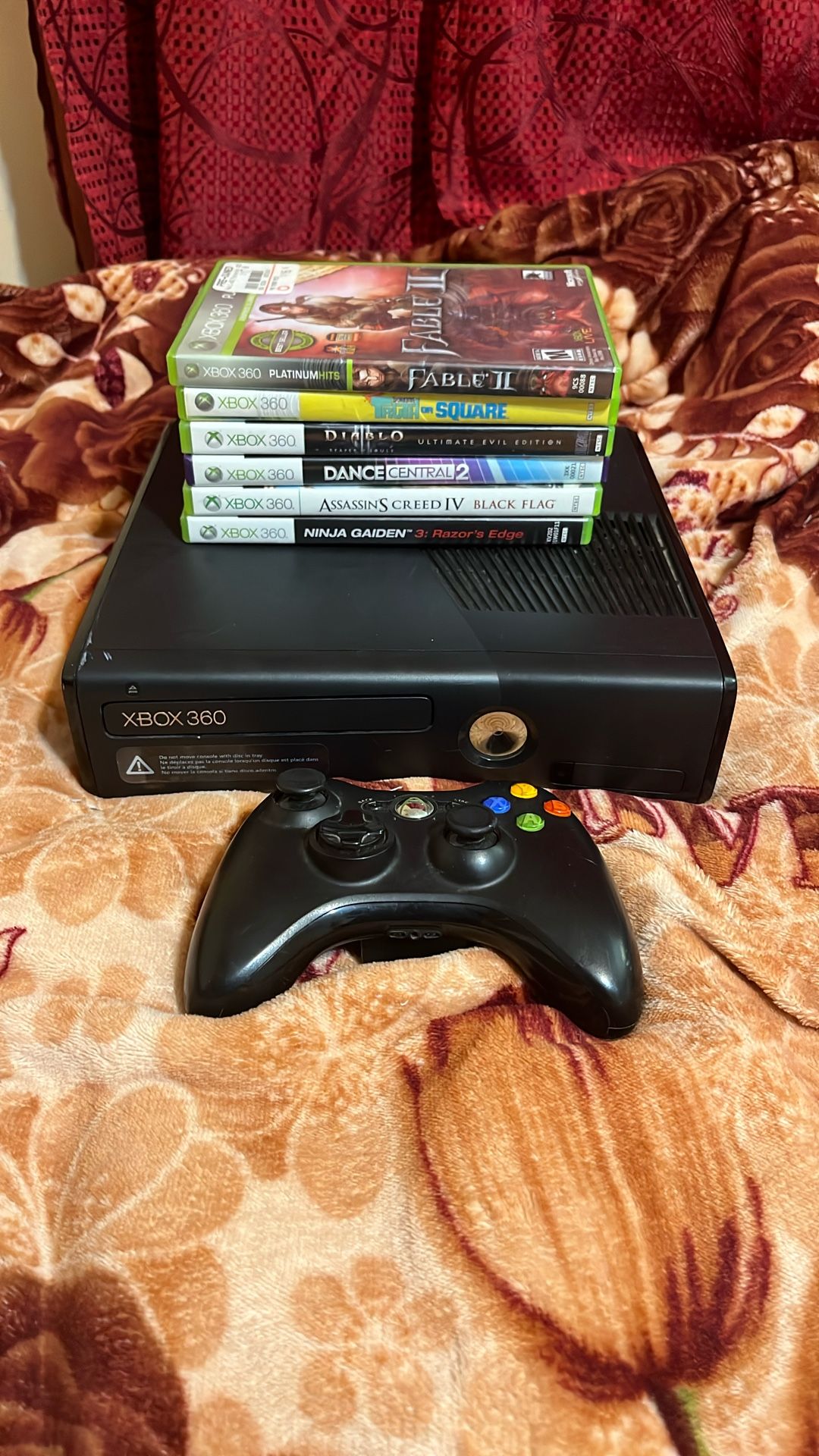 Xbox 360 With 6 Game And A Controller 