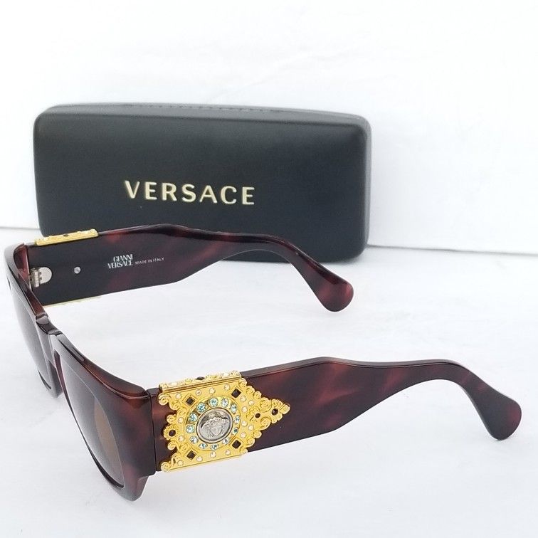 RARE Gianni Versace iconic vintage Gripoix statement 