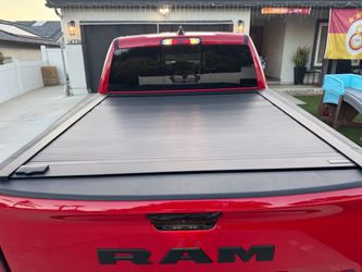 RAM 1500 RETRAX ONE MX Bed Tonneau Cover