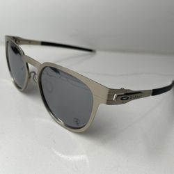 Polarized Oakley Diecutter Sunglasses