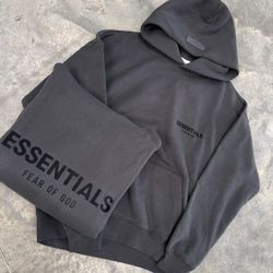 Essentials Hoodie S,M,L,xL