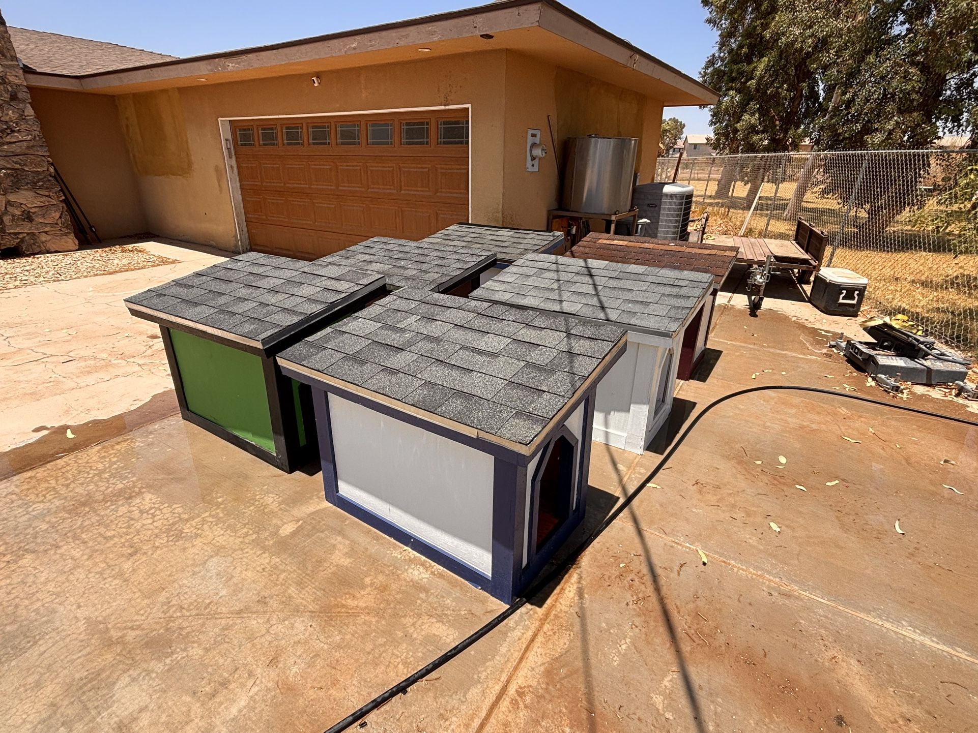 Dog houses $175 Each 5 Left