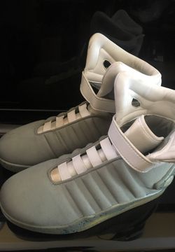 BTTF2 Official Movie Licensed Air Mag sz 10