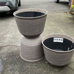 3 garden planter pots