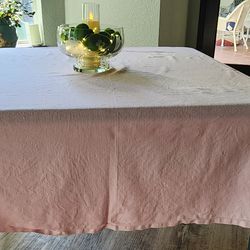 Light pink tablecloths