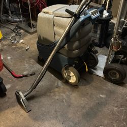 Carpet Steam Cleaner - Works well