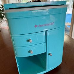 American girl dressing table (note 2 Drawers Missing)